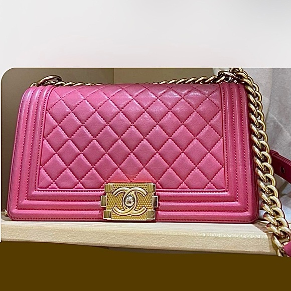 CHANEL Handbags - 🩷🩷Chanel Quilted Lambskin Boy Bag